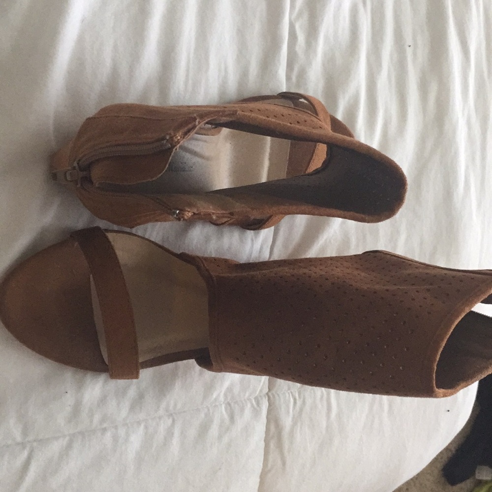 Size 9 sandal